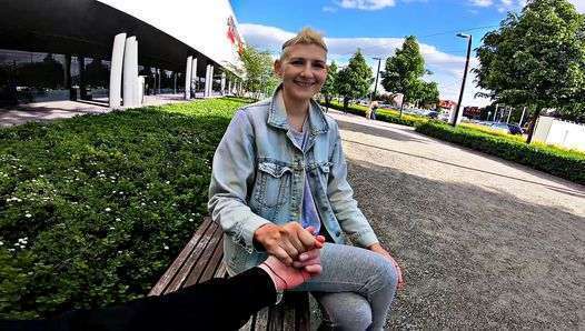 First Date with cute girl – Love it and Fuck it!