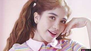 Horny Spanish Teen Gets Creampied