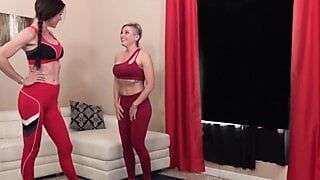 She went for a private yoga lesson and got her pussy licked