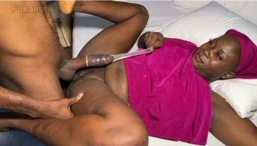 Sweet pussy Edo girl doesn’t like using condom but raw dick