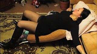 Young step mom gets her wet pussy fingered – nicolo33