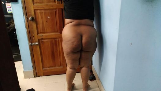 Egyptian sexy big ass Arab Muslim woman fucks boss while cleaning office room