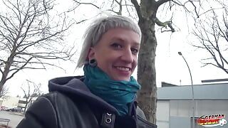 German Scout – Emo girl Luna Toxxxic