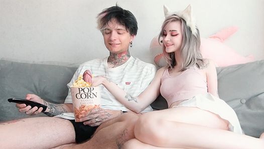 Invited a girl friend to watch a movie with a surprise – pinkloving 💖