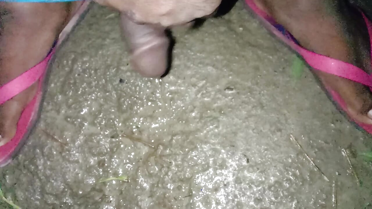 18 Years Old beautiful Sexy Cute girlfriend she have Tight hairy pussy