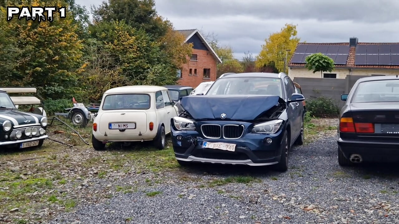 5 Lesbians Have Halloween Orgy at Bar and Play with Sex Toys in Cosplay