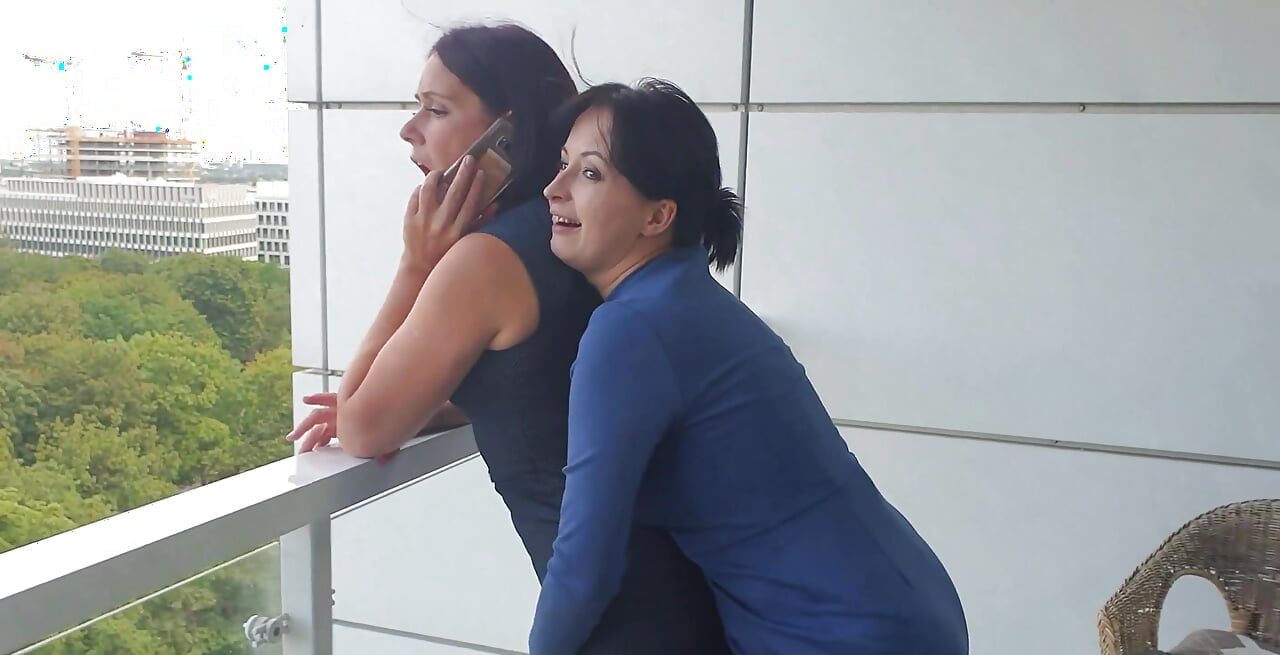 A Balcony of Lesbian Desires