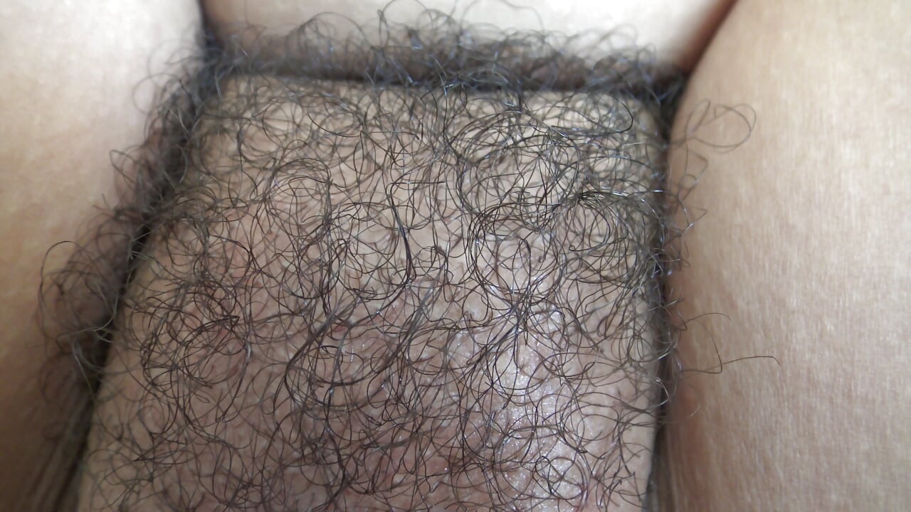 a hairy cougar wants you to discover her mature body