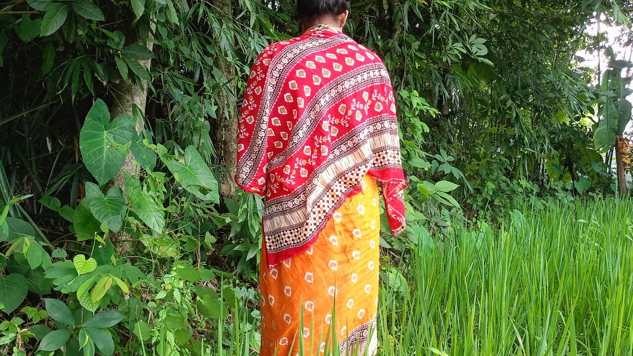 🔊Hindi audio bhabhi and stepbrother outdoor sex