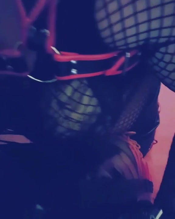 Feminizacion and breathplay