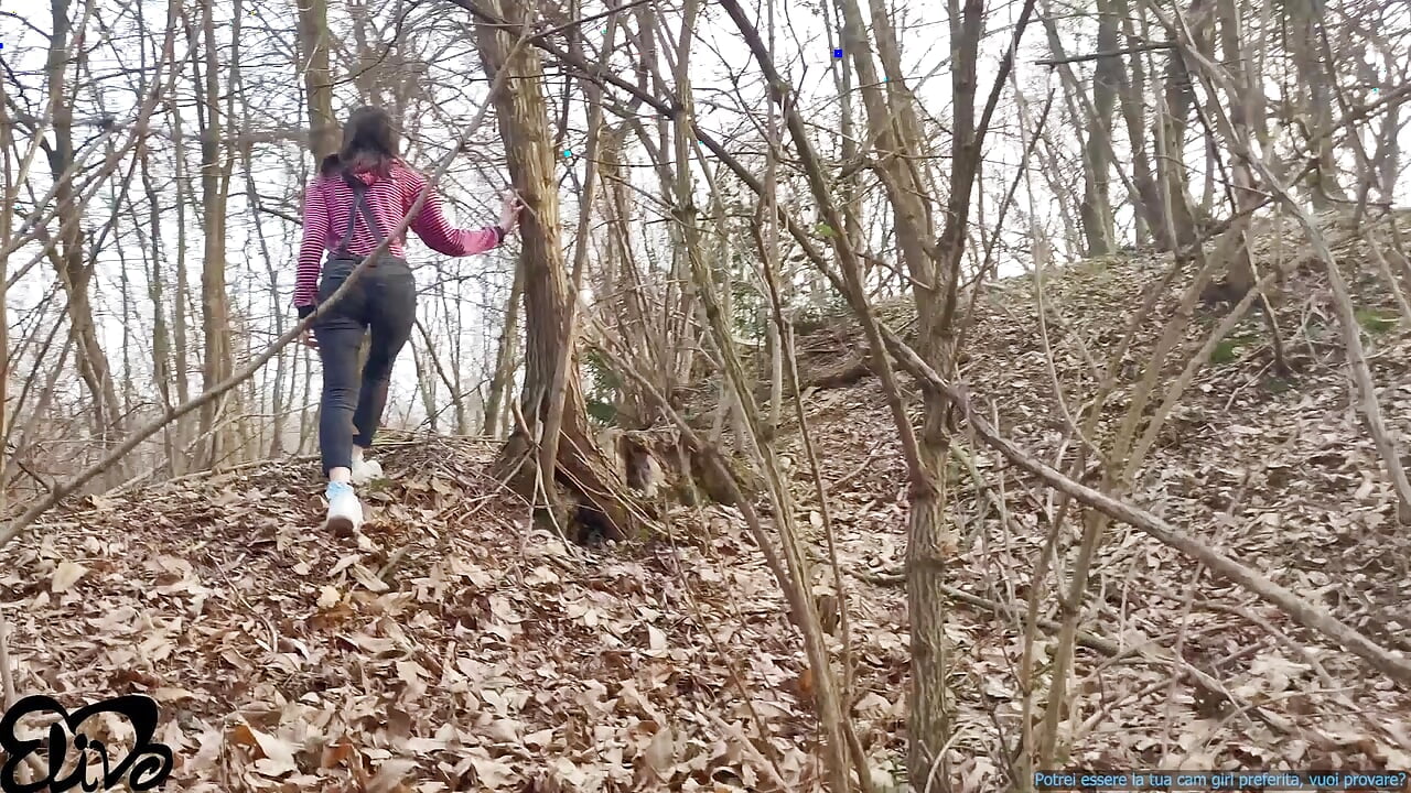 Girl looking for a place in the woods to give me a good blowjob!