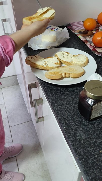 Gorgeous Lebanese Muslim in kitchen fuck with husband