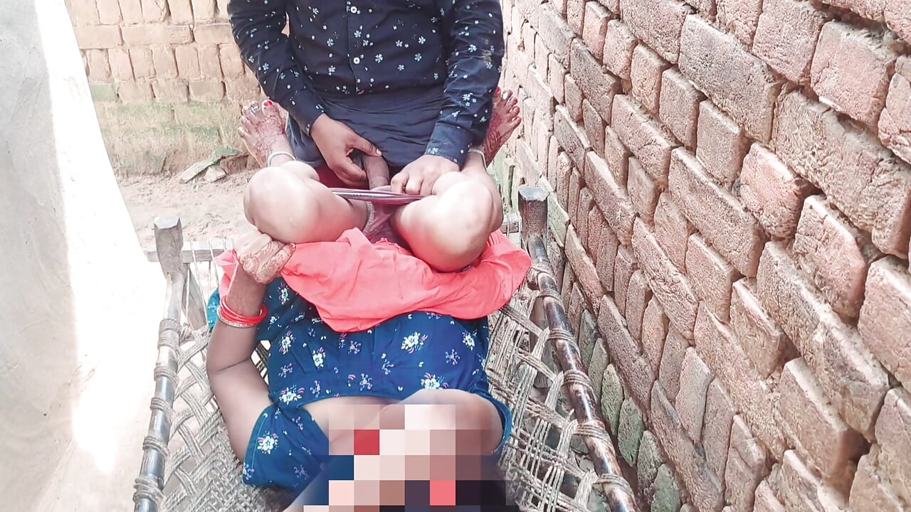 Indian slut outdoor in gets pussy fuck by young boyfriend