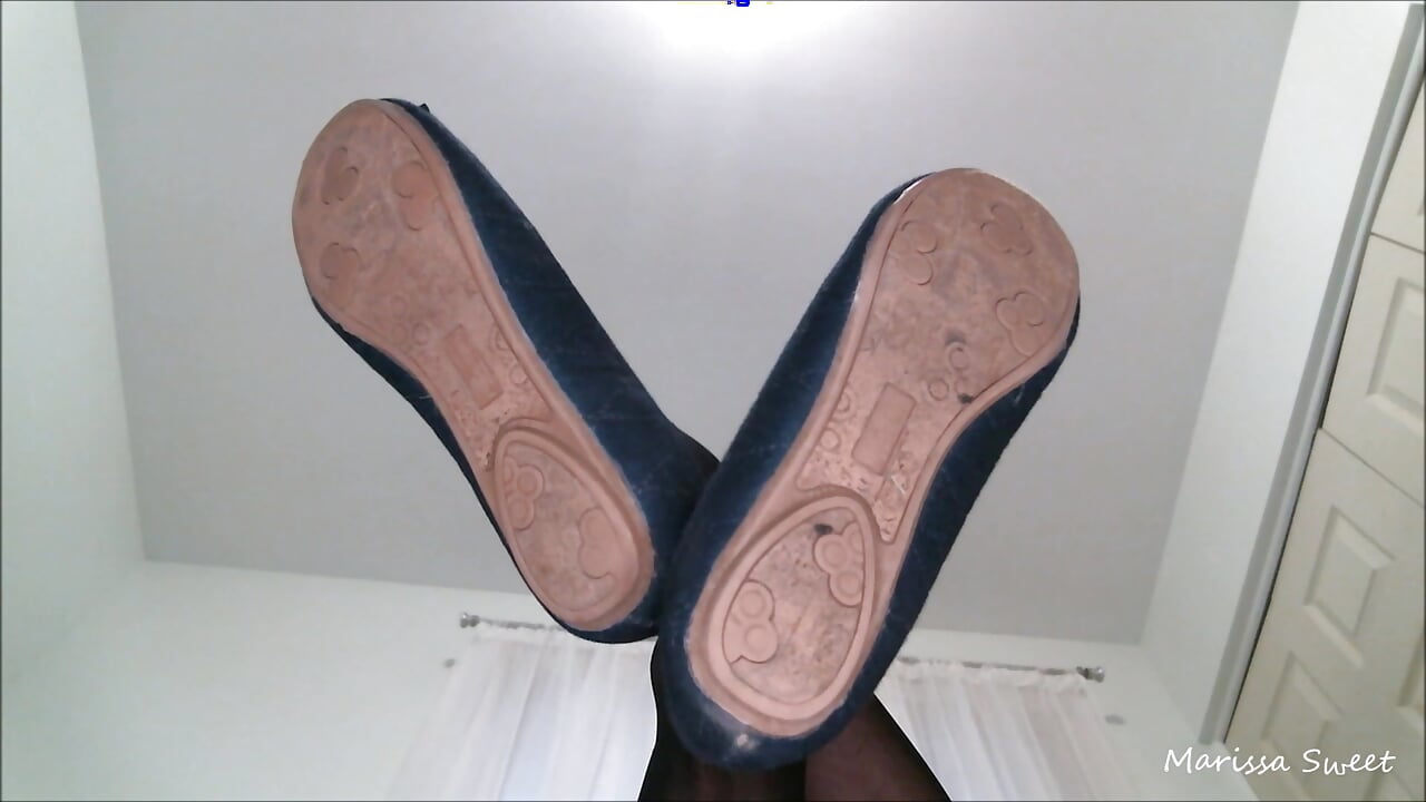 Just Feet – JOI Cum Countdown