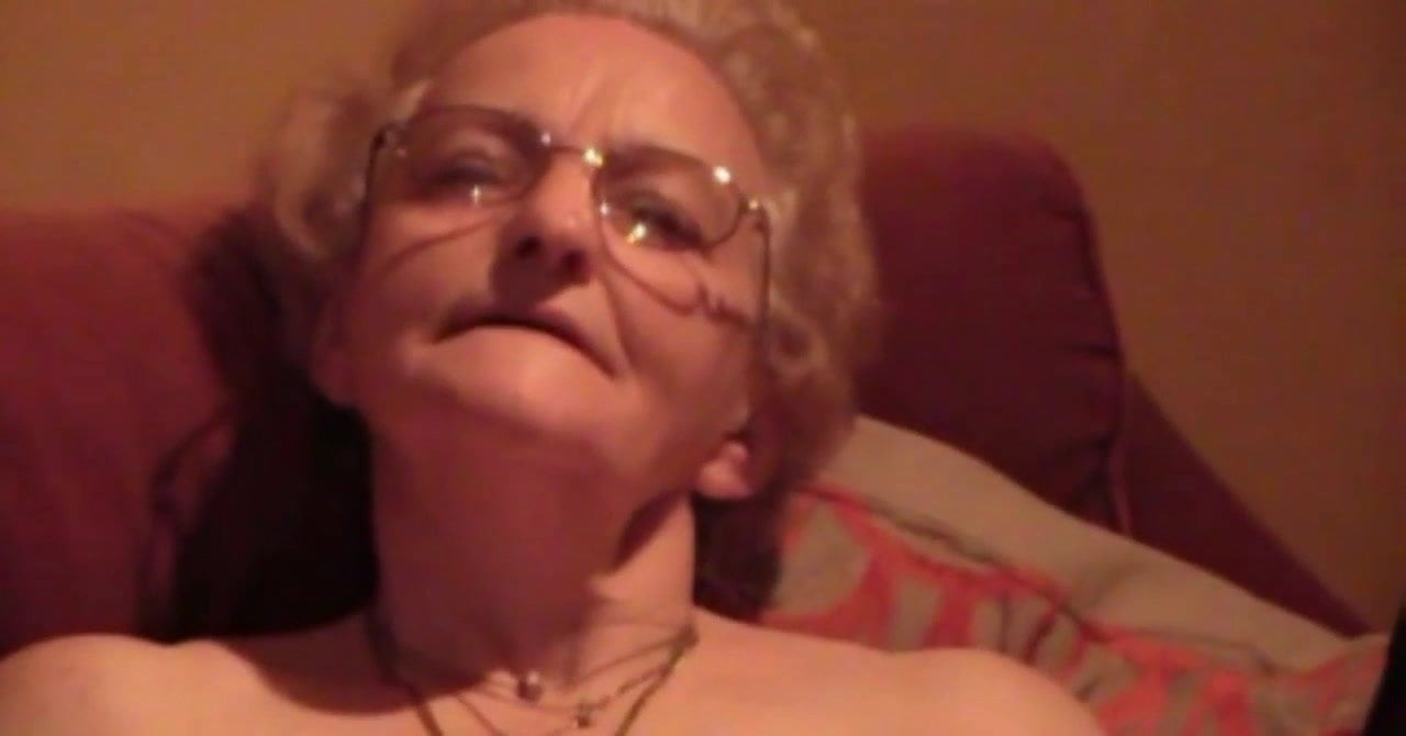 mature grandma outdoors sounding urethral dildo 2