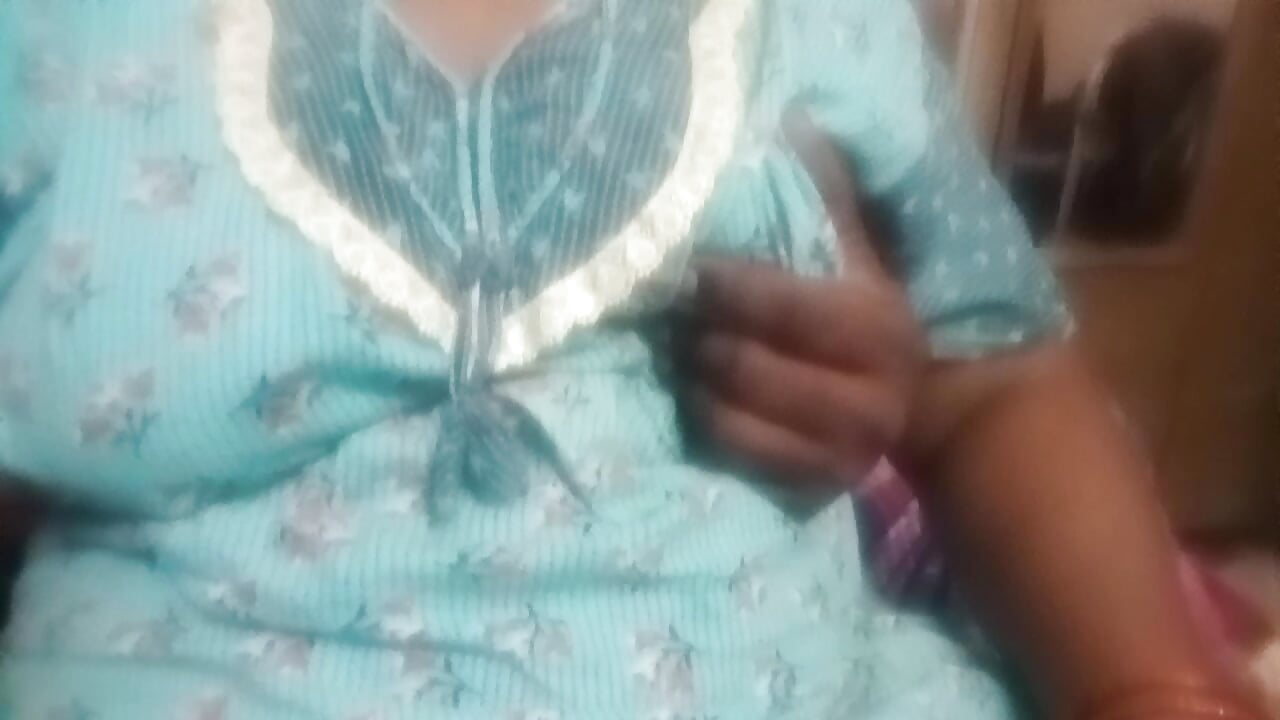 My Wife Spreads Her Sore and He Rubs It