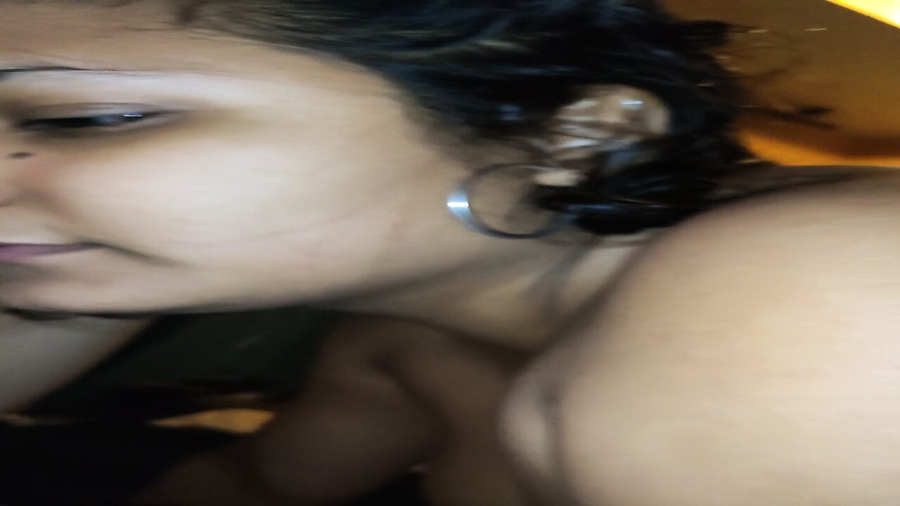 Seducing my boyfriend to ride him like a bull