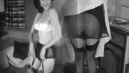 The 1050’s Housewives In Stockings