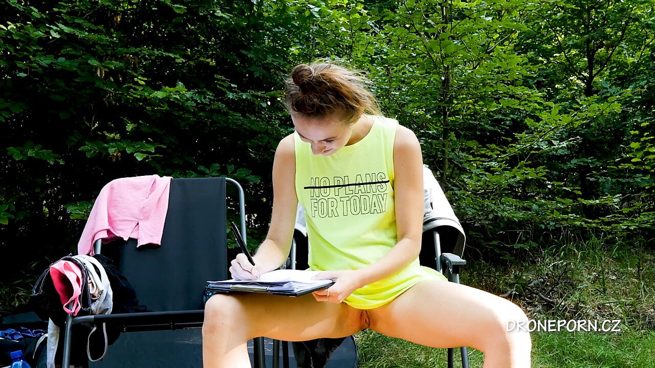 Young student Nela – Pussy closeup