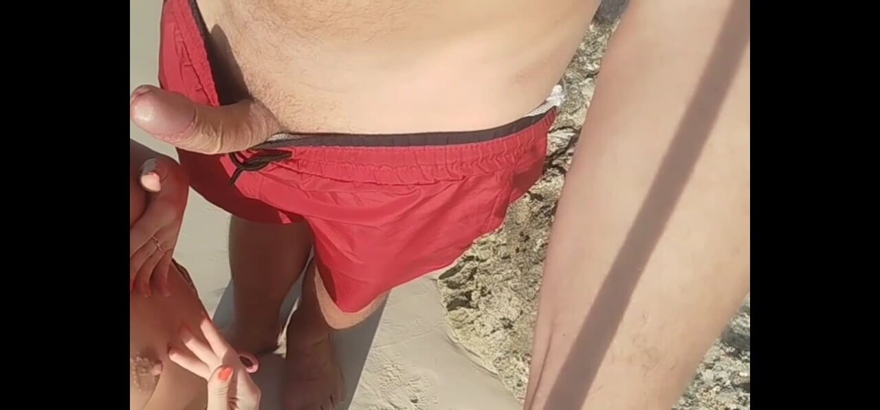 a walk on the beach and a blowjob with a cumshot