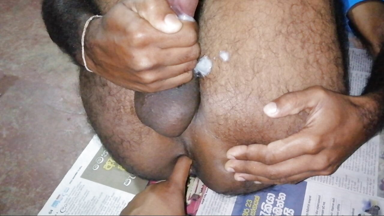 Aunty hit my ass until my cum