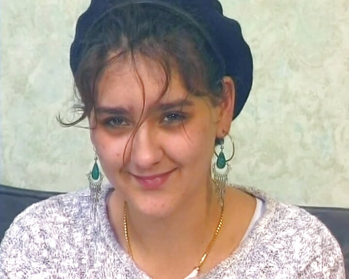 Busty German slut gets her cunt fingered