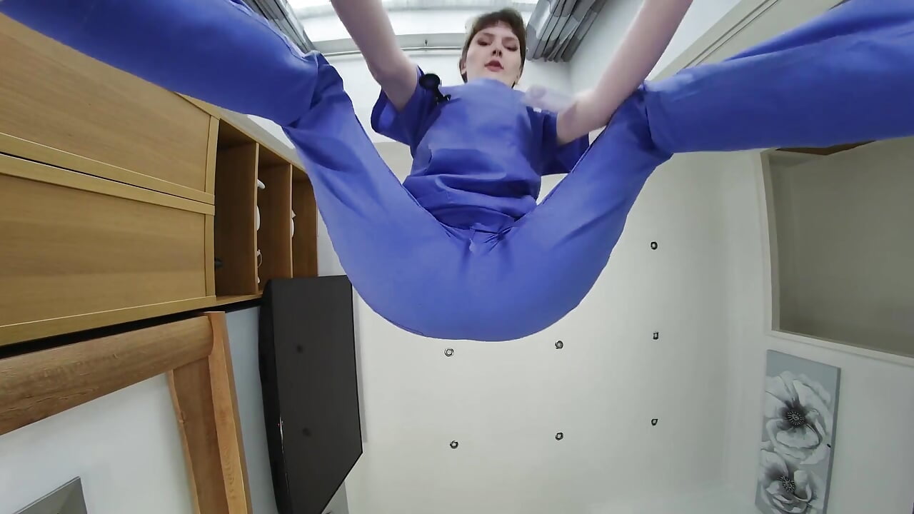 Dirty Demi – Facesitting Nurse