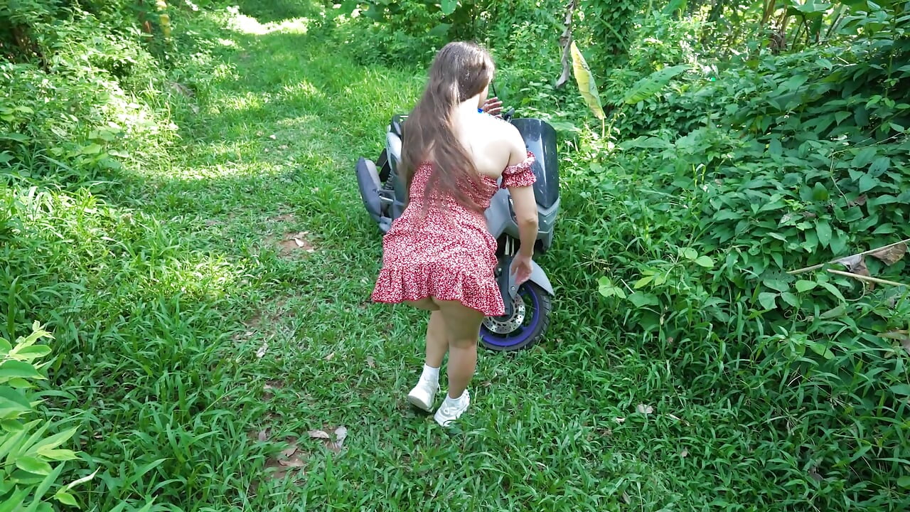 First Ride on Motorbike with Stranger and Hard Fucking in the Jungle