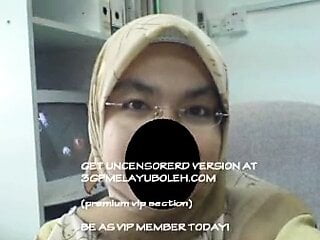 Gagal temuduga kilang roti, Yani nekad uli tetek