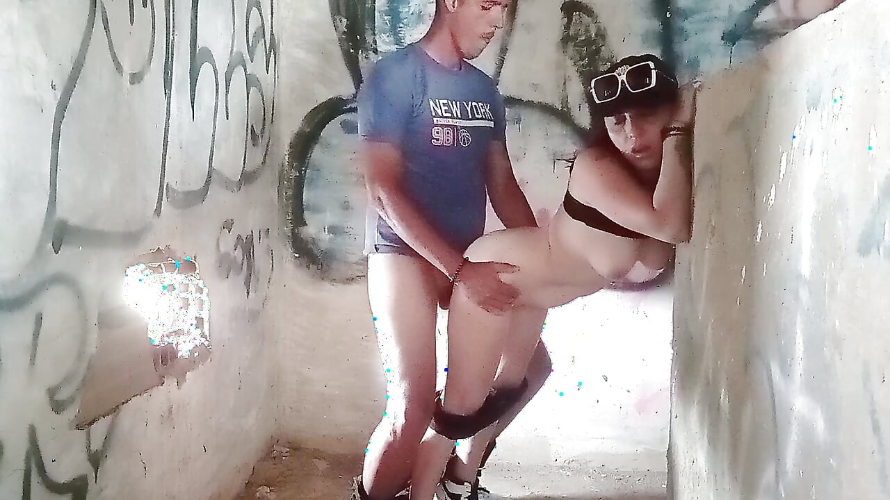 It’s exciting to look for strangers on the street to fuck me