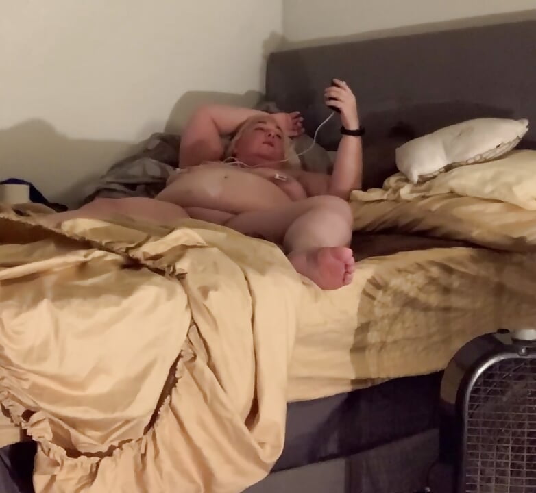 Just a Relaxing Morning in Bed! Wish You Were Here! Xoxo