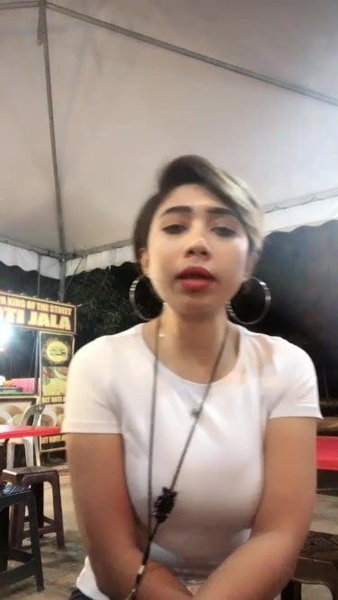 malay – awek baju putih