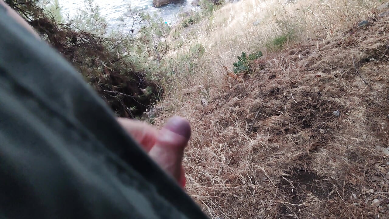 Man Meet Cute Hairy Girl in the Forest and Fucking Her Hairy Pussy. He Made His Cum with Handjob