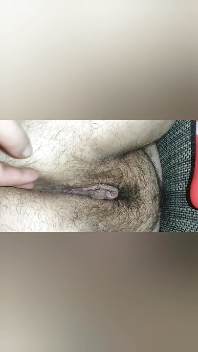 My girlfriend gets a cock in the wet cunt