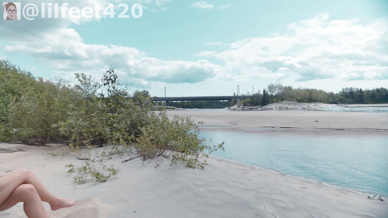 Nympho Sucks and Fucks a Stranger on a Beautiful Secret Beach. a Nice Facial to Finish.