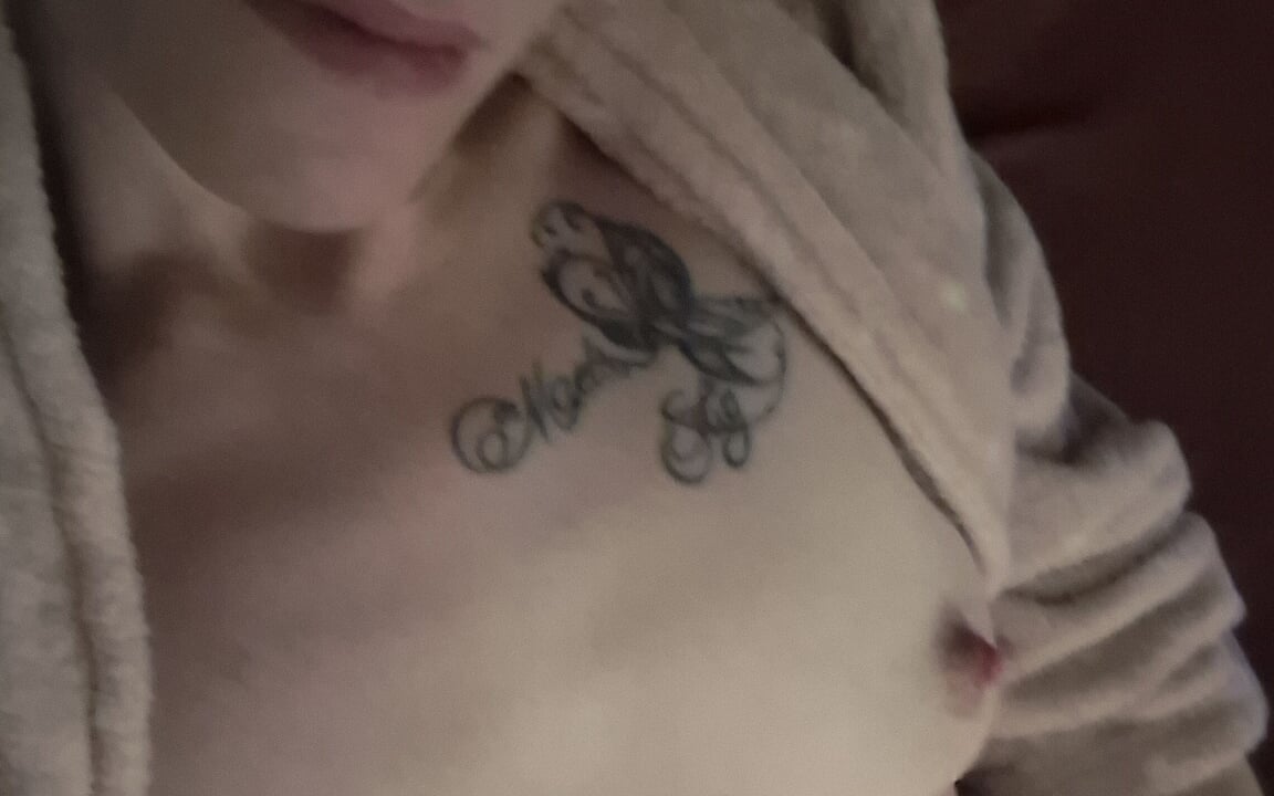 Playing with Pussy..