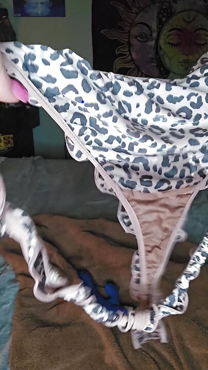 Sex goddess cums squirting in silky panties