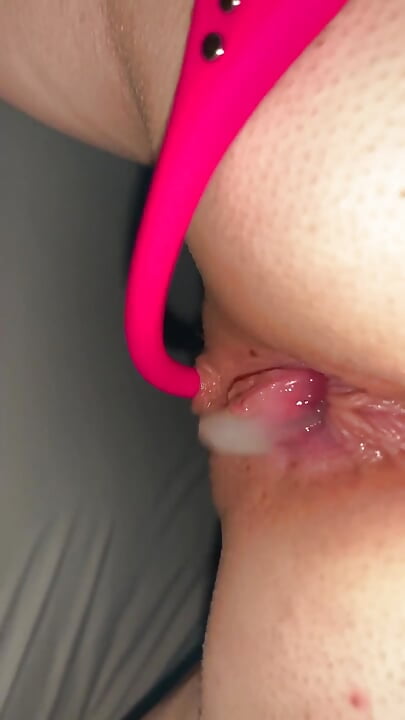 She Cums After Anal Creampie